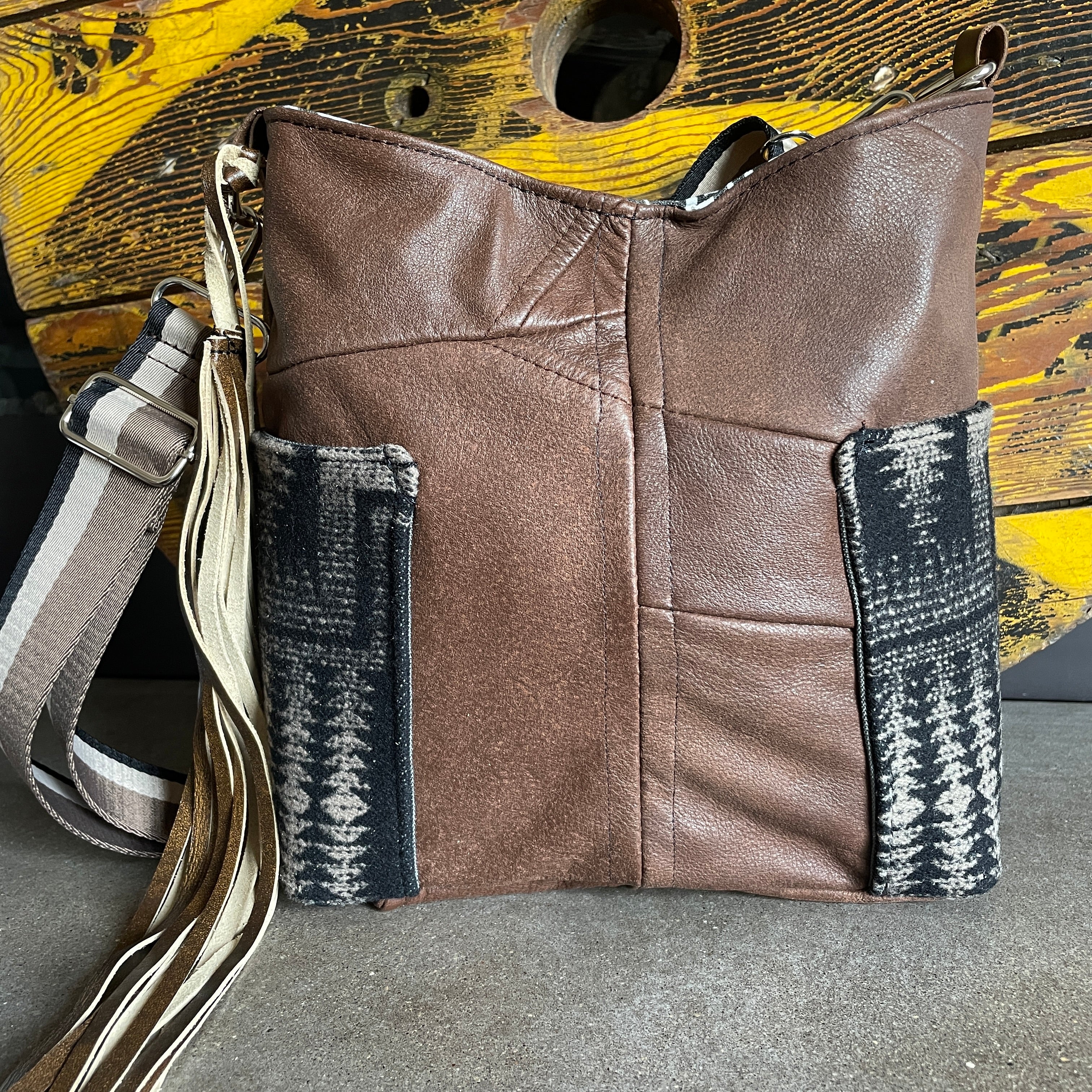 バッグ Munga Hand Made Pendleton x Leather Mbag SHIPS TODAY Pendleton + Leather Crossbody Bag – Mitzi's Pretties