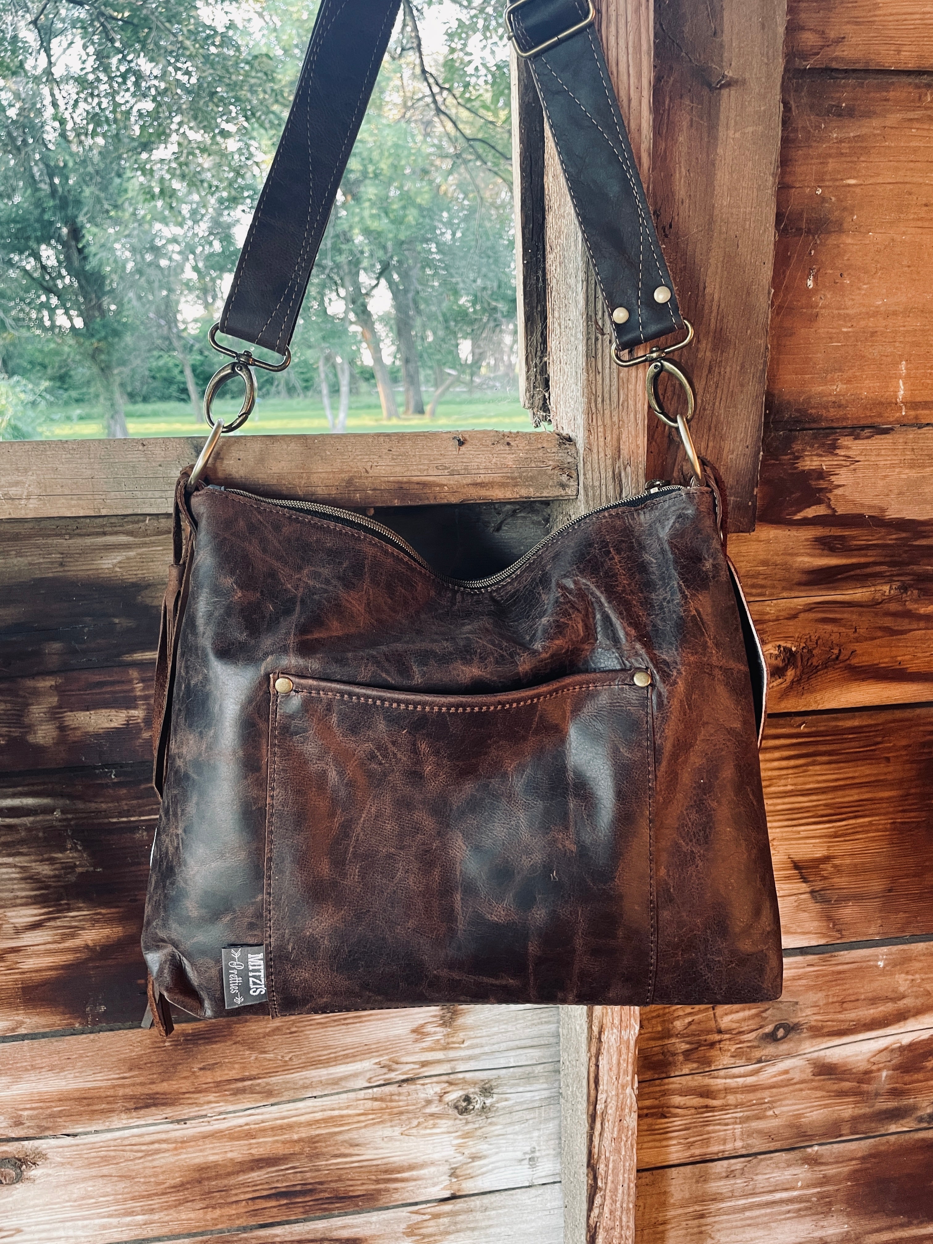 SHIPS TODAY Cowhide & Leather Crossbody Bag – Mitzi's Pretties SHIPS TODAY Cowhide & Leather Crossbody Bag – Mitzi's Pretties